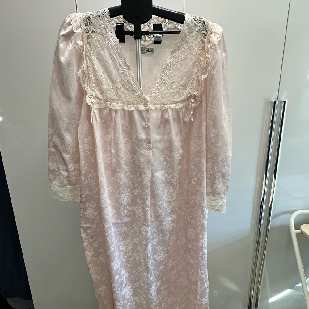 Dior Pink Floral Lace Chemise - Picture 2 of 11